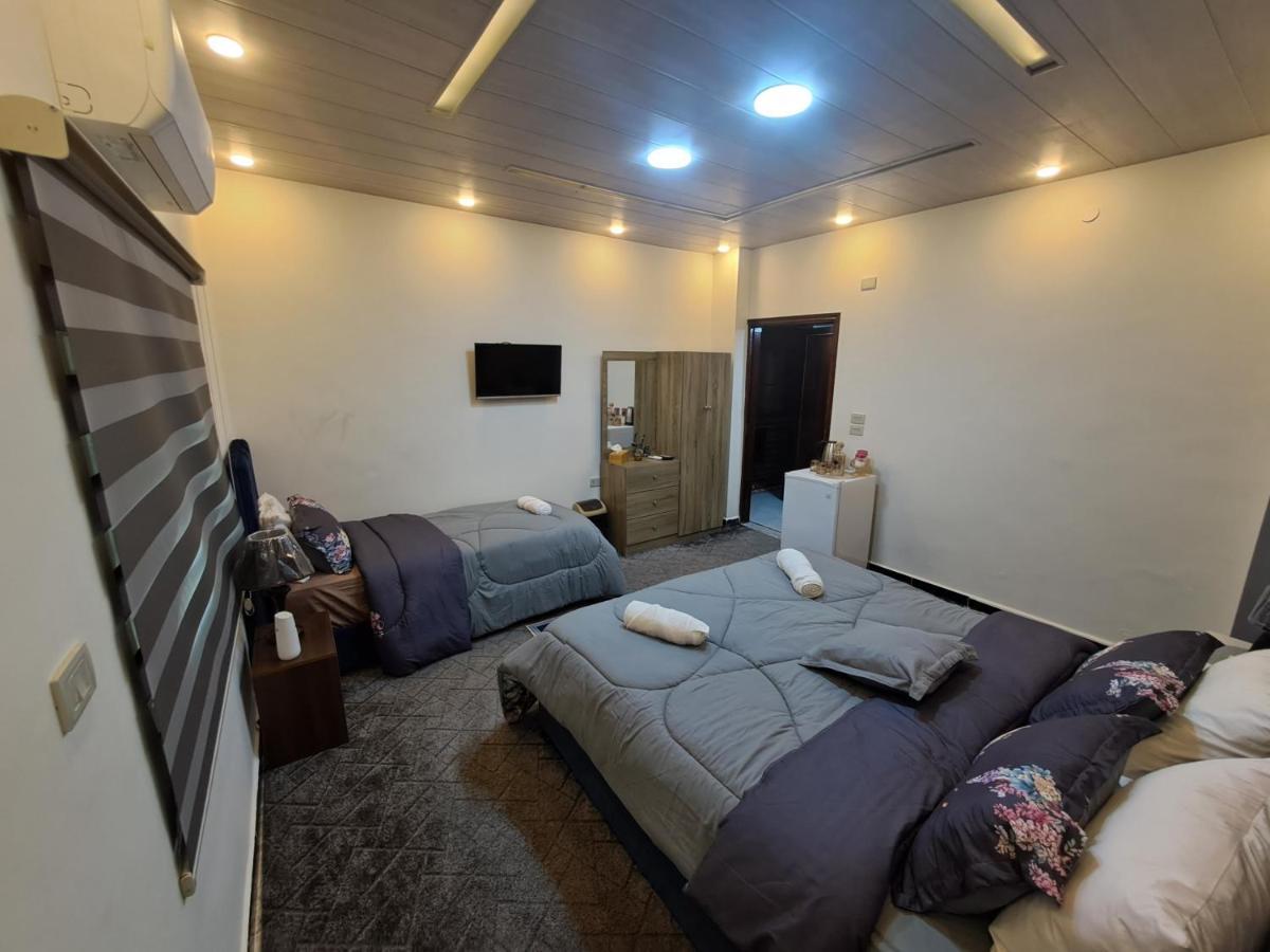 Hôtel Cardostudio à Jarash Extérieur photo