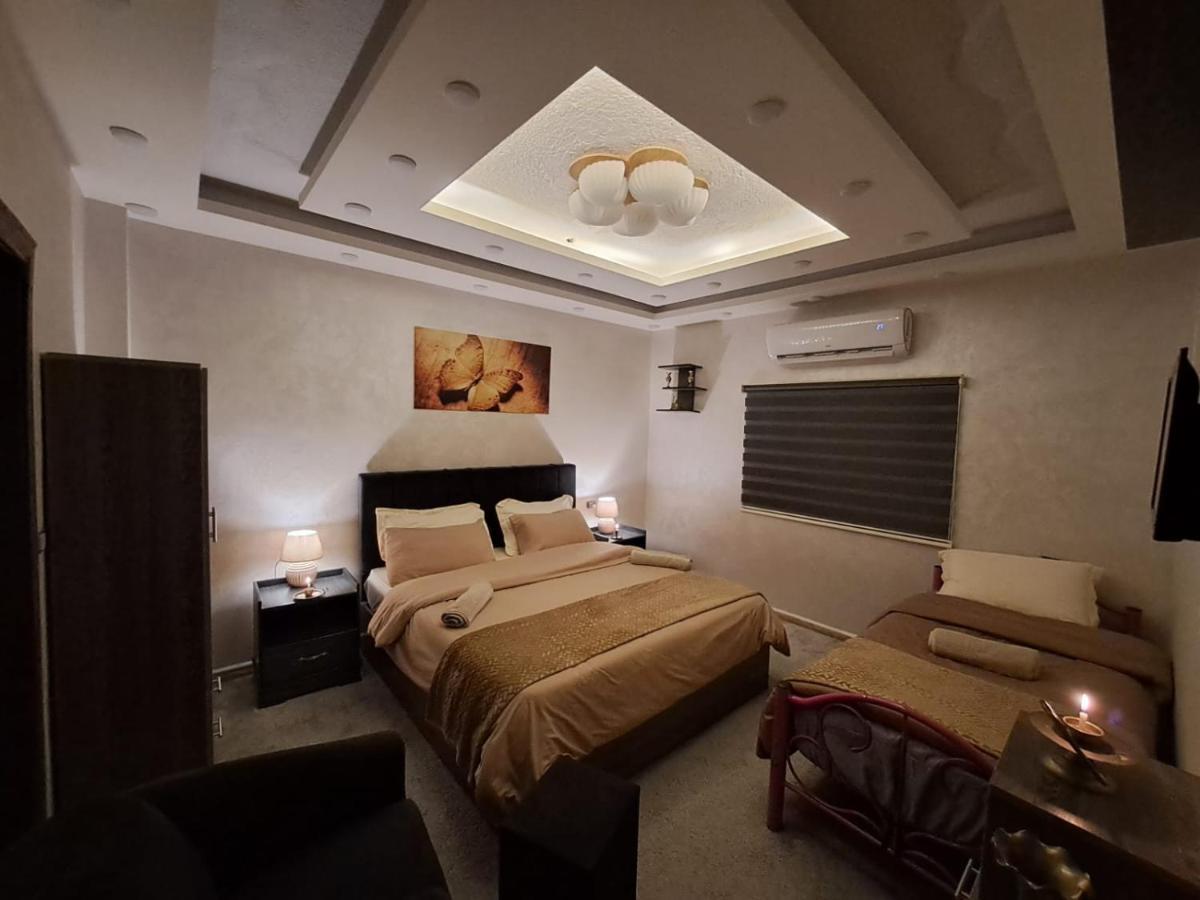Hôtel Cardostudio à Jarash Extérieur photo